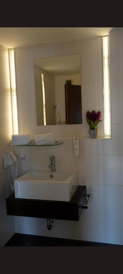Self Checkin Hotel Heckenrose Lorin 灵斯海姆 外观 照片